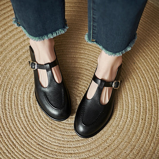 LAURA | PUMP CLASSIC A TACCO BASSO
