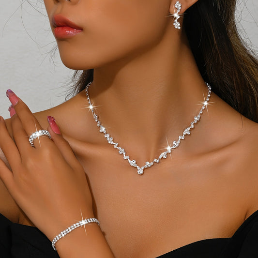 SET DI GIOIELLI ELEGANTE E LEGGERO IN 4 PEZZI