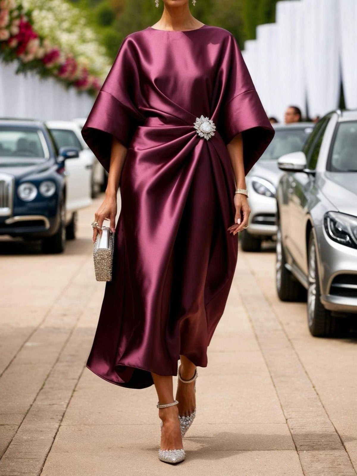 Abito lungo in satin lucido