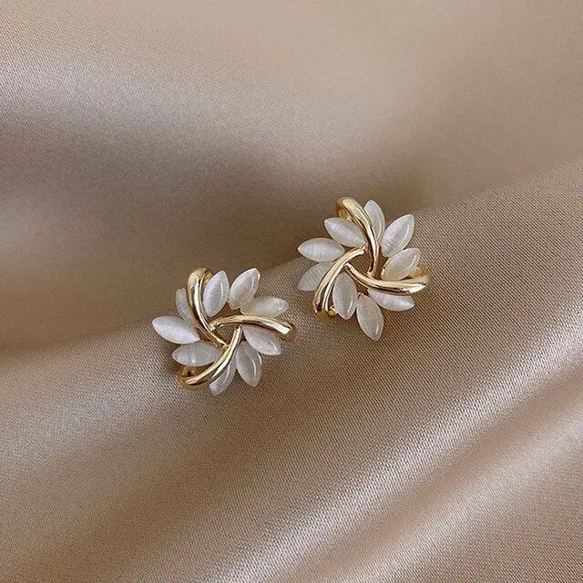 ORECCHINI IN OPALE E ORO ELEGANTI