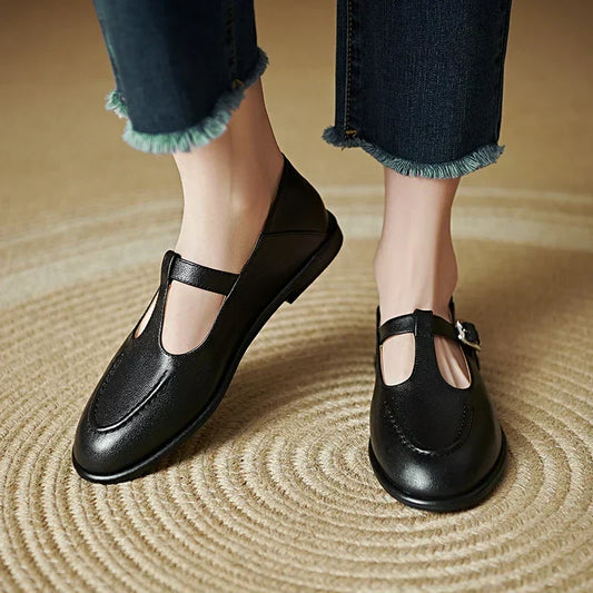 LAURA | PUMP CLASSIC A TACCO BASSO
