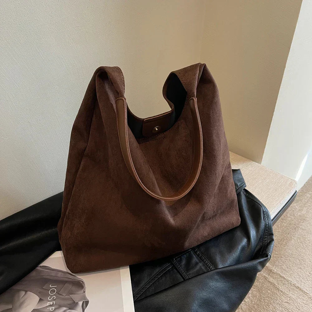 Ottilie | Borsa a Spalla in Pelle Scamosciata
