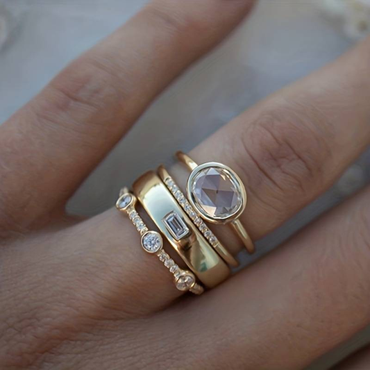 Set di Anelli in Oro e Zirconia