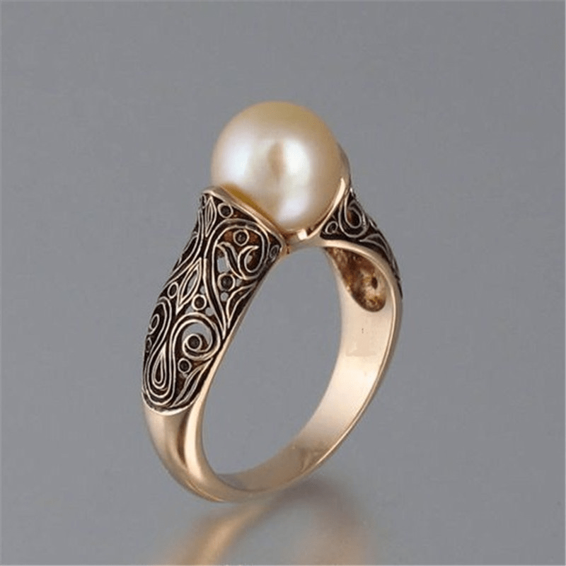 Anello Vintage con Perla Dorata